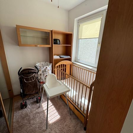 Wygodny Apartament Dla Rodziny 3-5 Osobowej Apartment Варшава Екстериор снимка